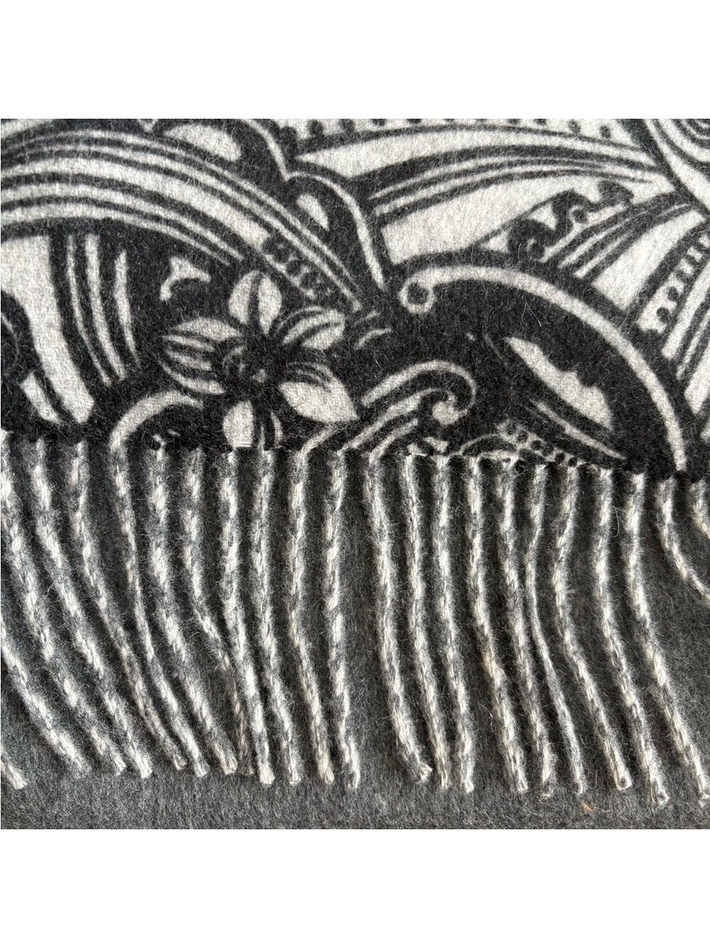 Nordstrom Abstract Large Wool Wrap/Scarf - Picture 4 of 4